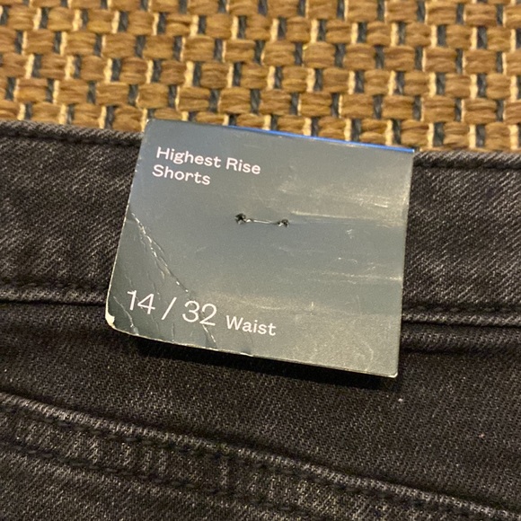 NWT! Wild fable Black highest rise shorts Sz 14/32r - Picture 3 of 4